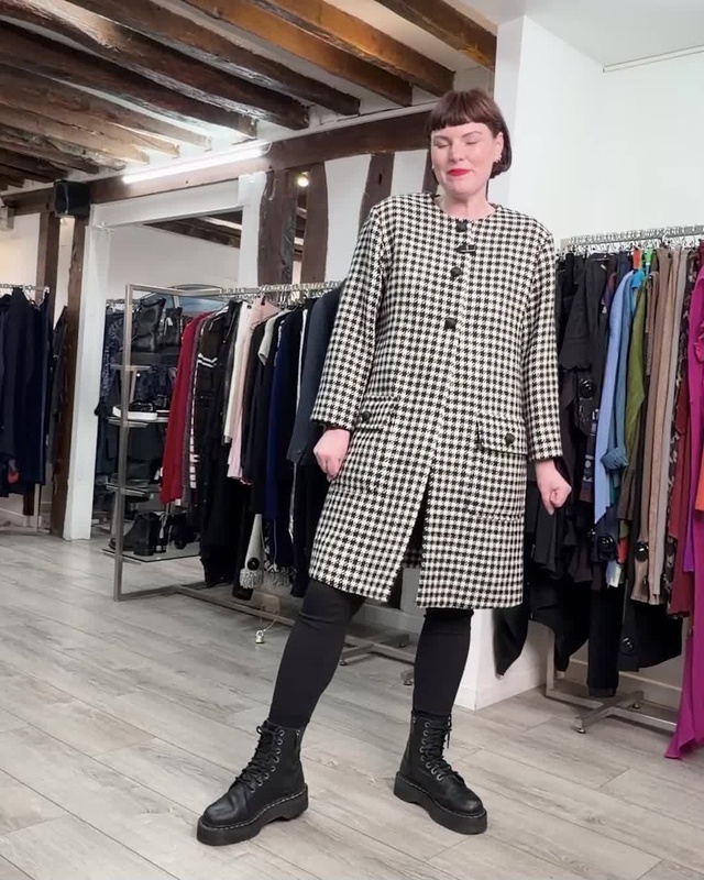 Le Look du jour !
ㅤ
Sélection de pièces d'exception de seconde main. Arrivages quotidiens.
Retrouvez le dépôt-vente La M