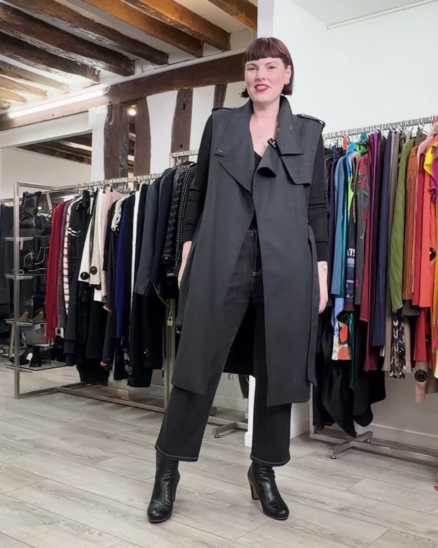 Le Look du jour !
ㅤ
Sélection de pièces d'exception de seconde main. Arrivages quotidiens.
Retrouvez le dépôt-vente La M