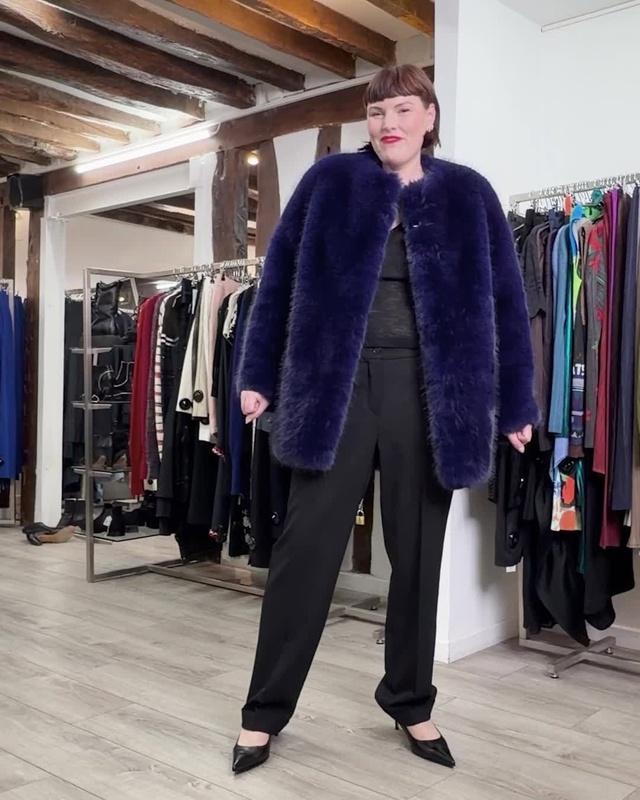 Le Look du jour !
ㅤ
Sélection de pièces d'exception de seconde main. Arrivages quotidiens.
Retrouvez le dépôt-vente La M