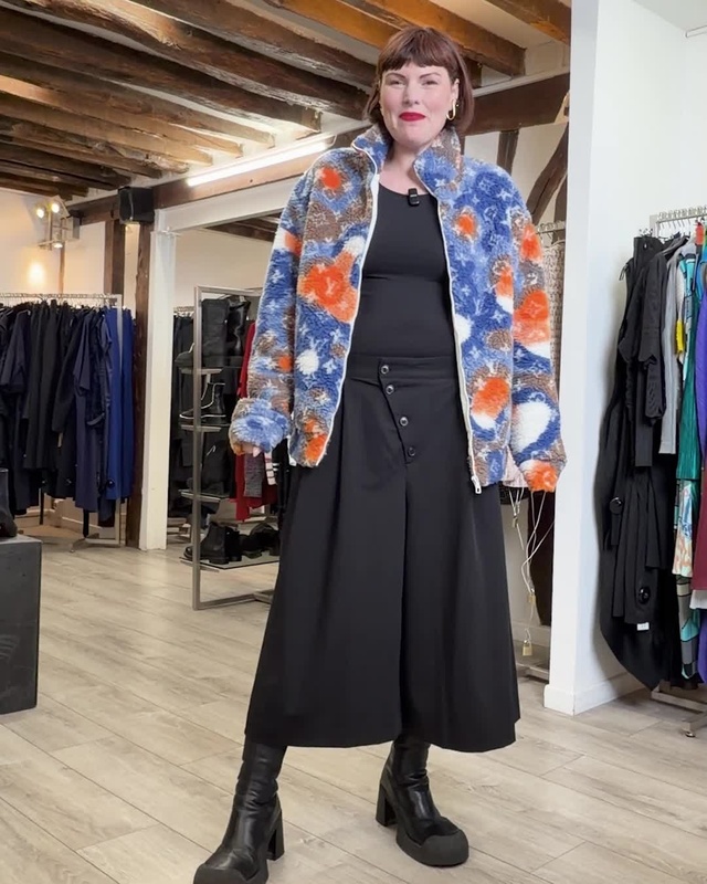 Le Look du jour !
ㅤ
Sélection de pièces d'exception de seconde main. Arrivages quotidiens.
Retrouvez le dépôt-vente La M
