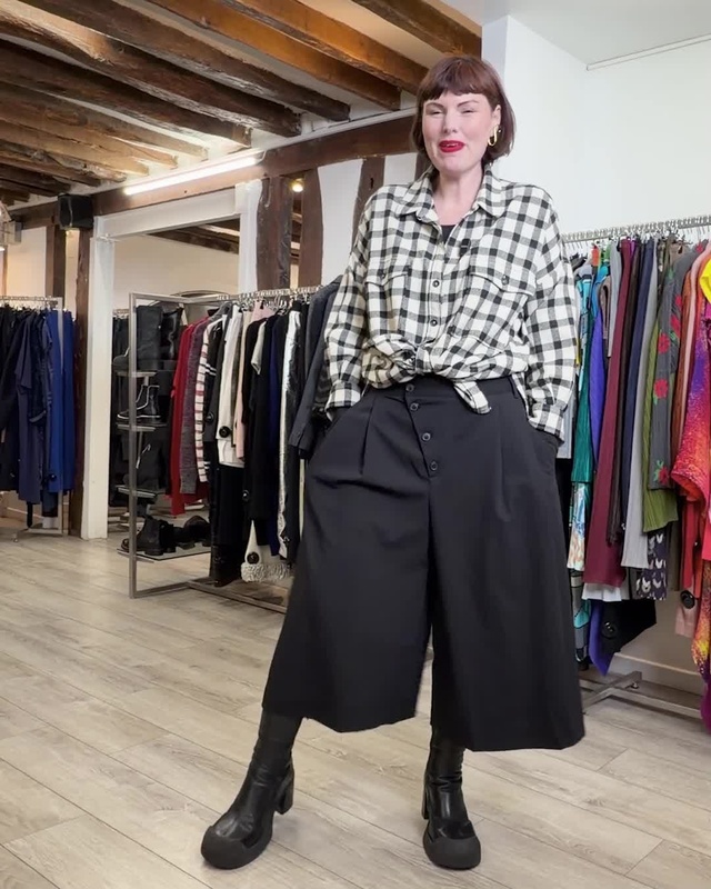 Le Look du jour !
ㅤ
Sélection de pièces d'exception de seconde main. Arrivages quotidiens.
Retrouvez le dépôt-vente La M